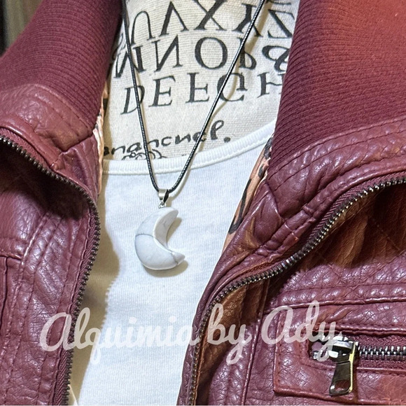 My last fuse chunky crescent moon black cord boho pendant necklace - Picture 1 of 13